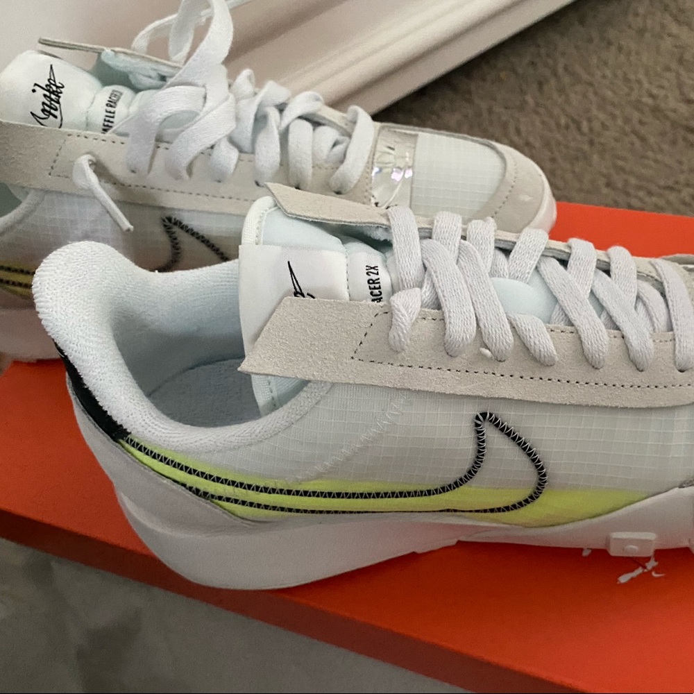 Women nike waffles racer 2x
